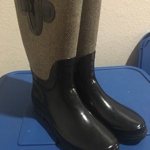 Austin rain boots